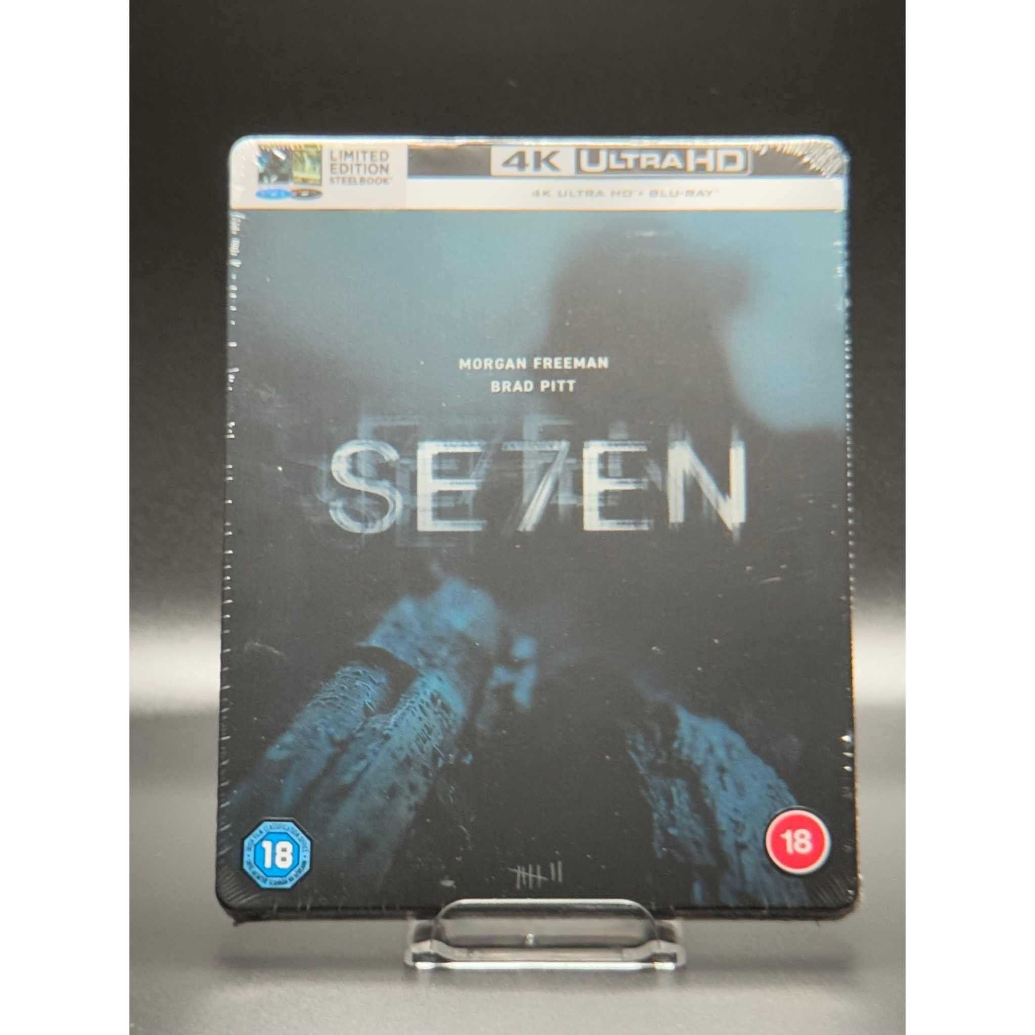 エッセンシャル・キリング Blu-ray Amazon.com: Kiss Me Deadly (The Criterion Collection) [Blu